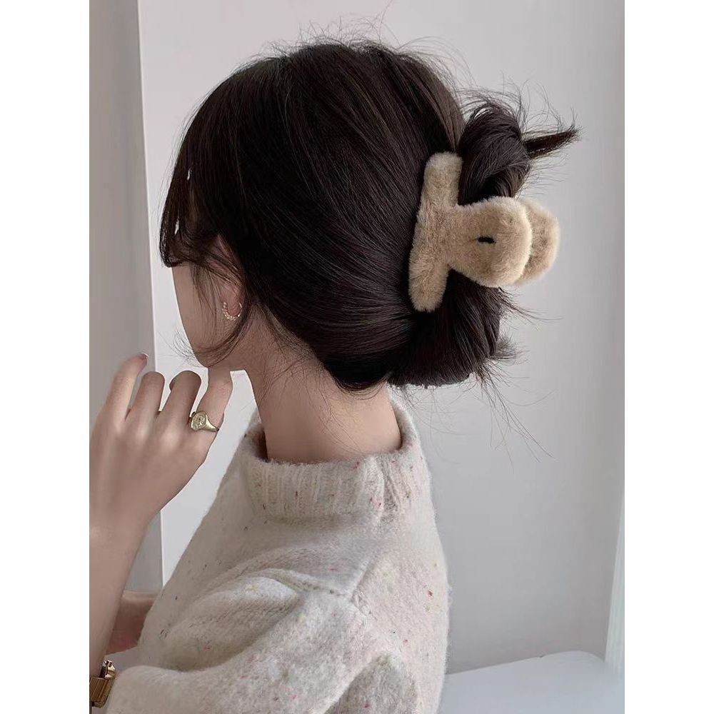ใหม่ กิ๊บติดผม รูปปลาฉลาม ติดช้อน ขนฟู ให้ความอบอุ่น สีแคนดี้ สไตล์มินิมอล