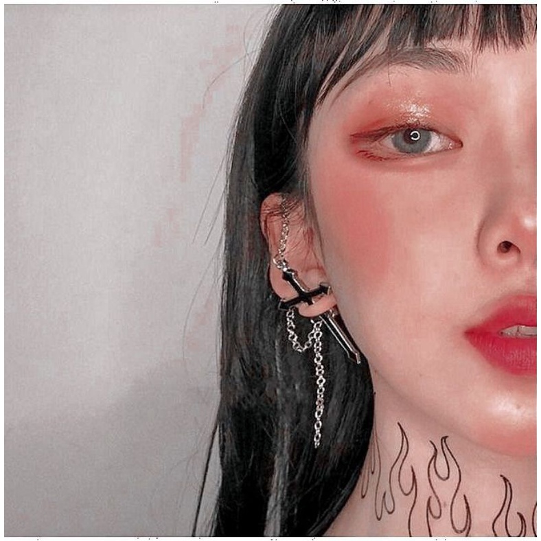 ➕ต่างหูสตั๊ดไม้กางเขนสีดำสไตล์สาวพังค์สวยดุดูดาร์คมาก