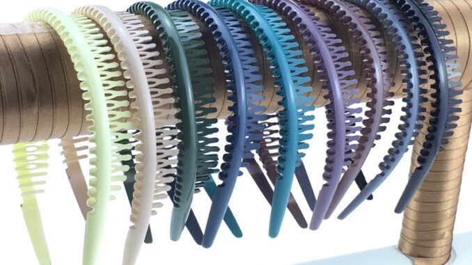 HVL ที่คาดผมพลาสติกหวีเสียบเงา 1 ชิ้น ชุด 2/2 สีตุ่น HVL ที่คาดผมพลาสติกหวีเสียบเงา 1 ชิ้น ชุด 2/2 สีตุ่น