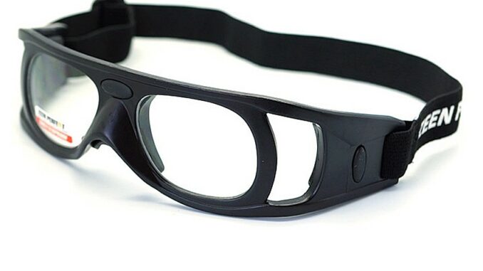 แว่นสำหรับเล่นกีฬาตัดเลนส์สายตาได้ Zeen Perfect no.90730( Protective Sports Eyewear )