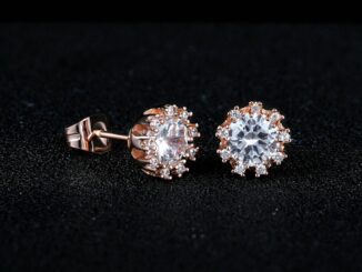 ZHOUYANG มงกุฎเจ้าหญิง Cubic Zirconia กุหลาบสีทอง / สีเงิน Stud Earrings เครื่องประดับแฟชั่น ZYE021 ZYE022