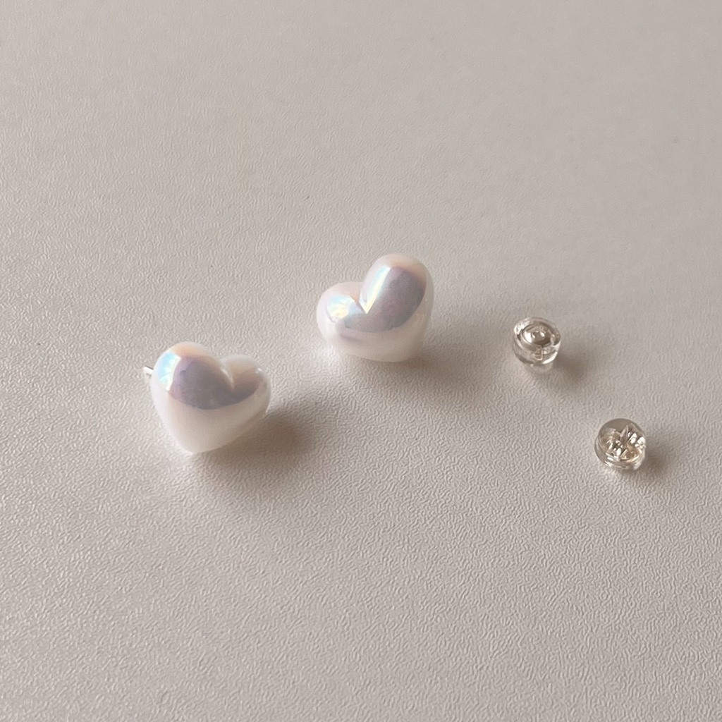 A.piece  ต่างหูเงินแท้ [all silver 925] Pearl heart stud earrings