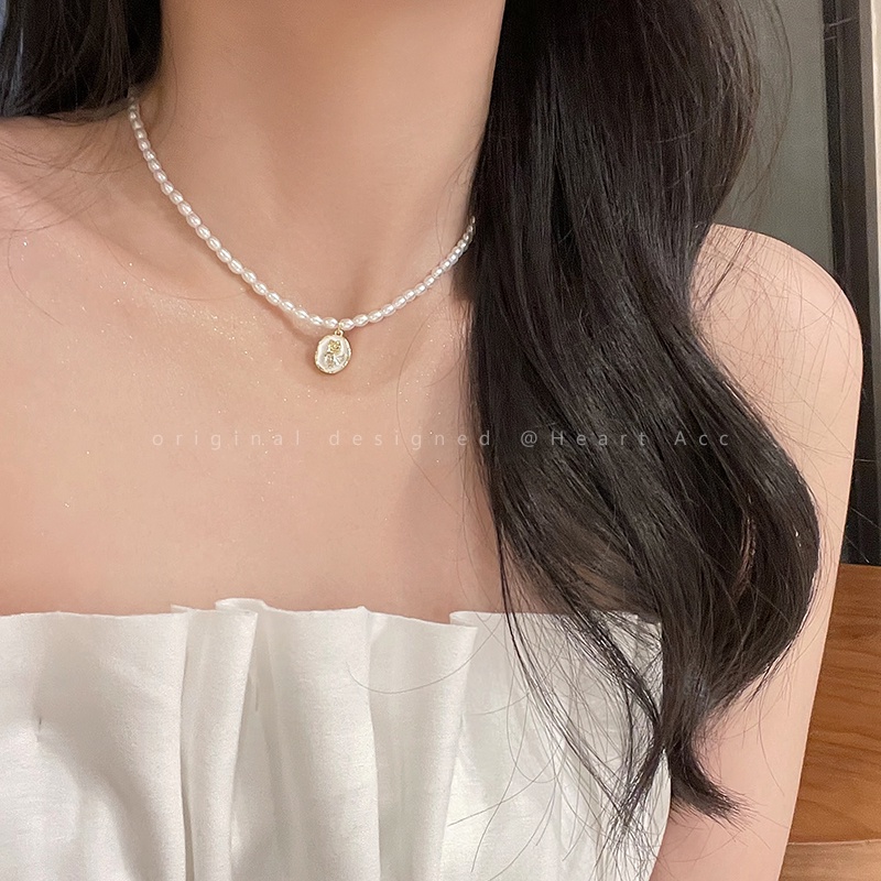 Ay(cn) สร้อยคอโชคเกอร์ จี้ลูกปัดไข่มุก ดอกไม้ ทรงกลม สีทอง เครื่องประดับ สําหรับผู้หญิง