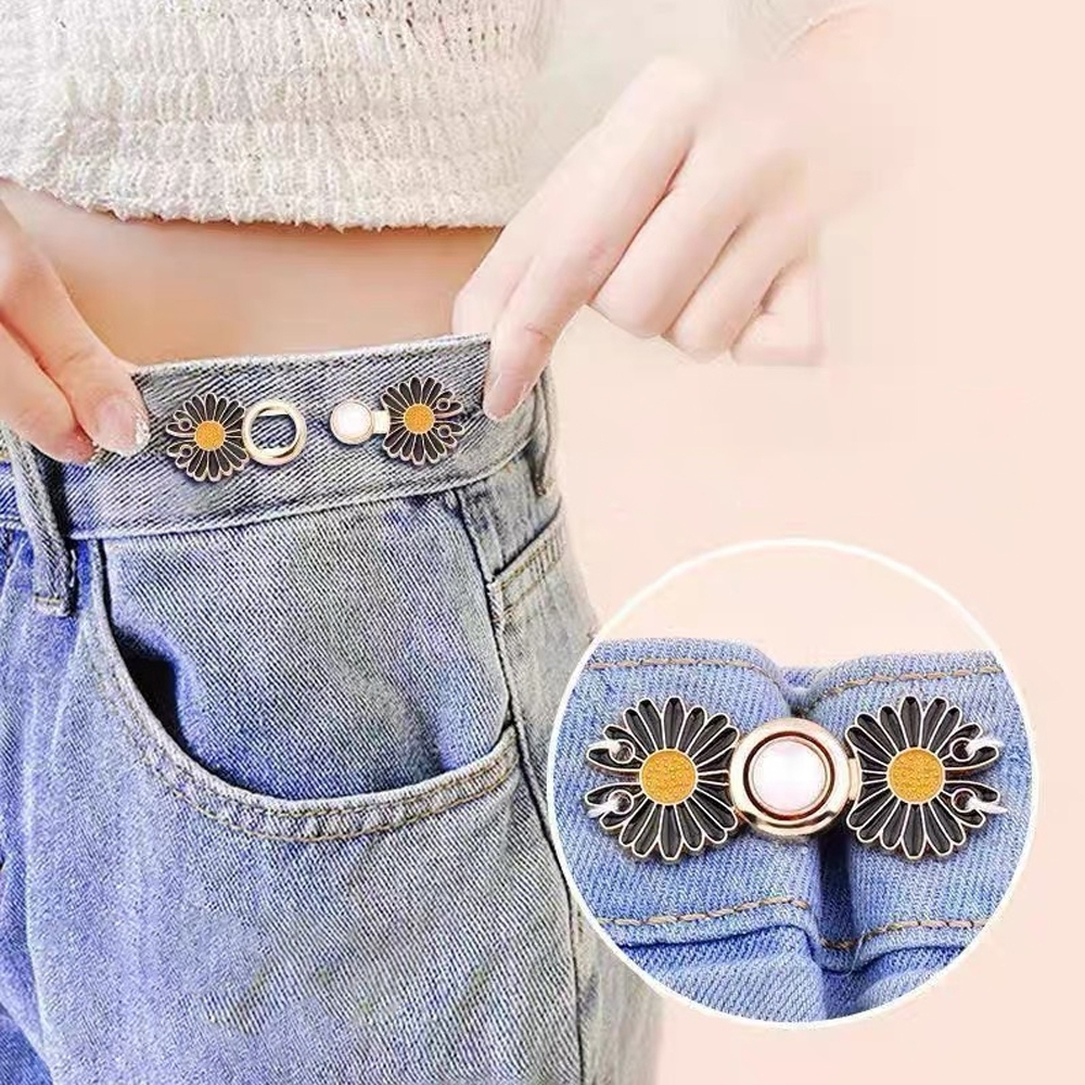 Fashion พร้อมส่งจากไทย กระดุมปรับเอว กระชับเอว กระโปรงกางเกง ลายดอกเดซี่ แบบเย็บ Q-161
