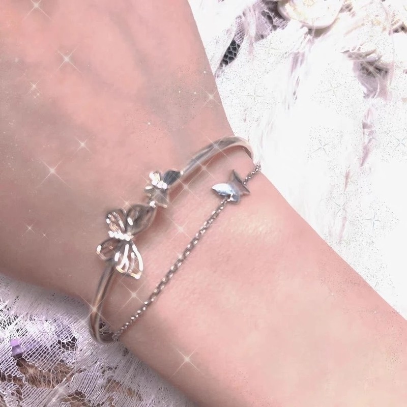 Ins Style อารมณ์ สร้อยข้อมือผีเสื้อ คลาสสิก โซ่คู่ พู่ สายรัดข้อมือ หรูหรา เปิดกําไลข้อมือ