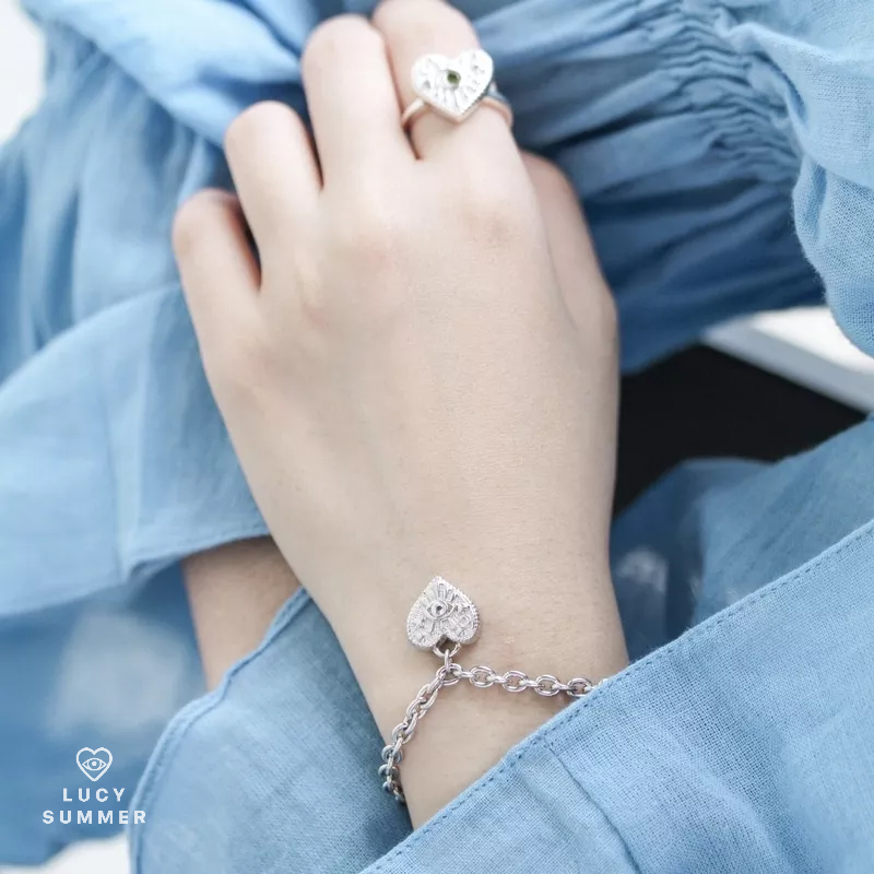 LUCY SUMMER LUNA LOVE Bracelet (สร้อยข้อมือเงินแท้ พร้อมจี้หัวใจรุ่น ลูน่า เลิฟ) Silver 925