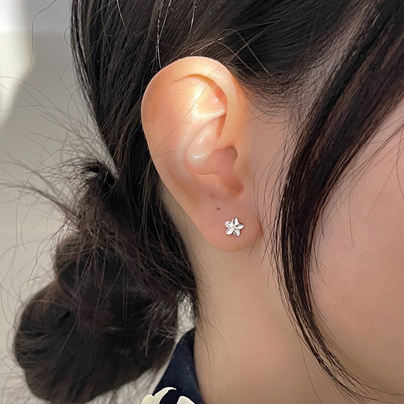 Roselife ต่างหูสตั๊ด เงิน S925 จี้รูปดอกไม้ 3D ขนาดเล็ก สไตล์เกาหลี ใช้แล้วไม่แพ้ 1 คู่