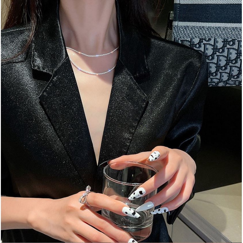 Teeya.shop_TH   / สร้อยคอ Clavicle Chain Choker ยอดนิยม สะท้อนเเสงเป็นประกาย สวยสะดุดตา