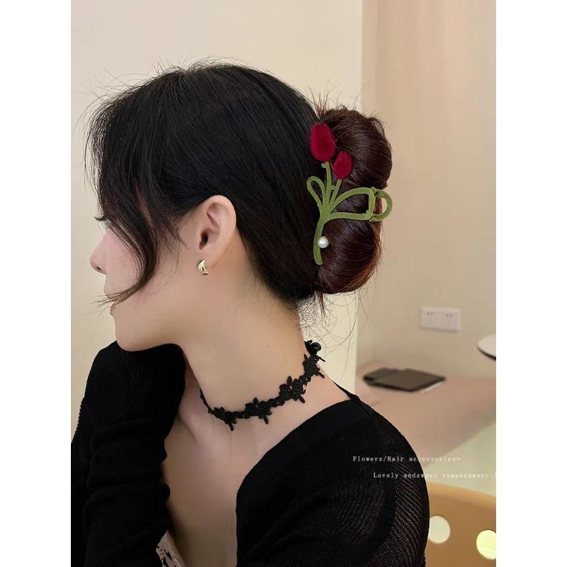 กิ๊บคีบผม ลายดอกทิวลิปกำมะหยี่ สินค้านำเข้าจากเกาหลี พร้อมส่งในไทย