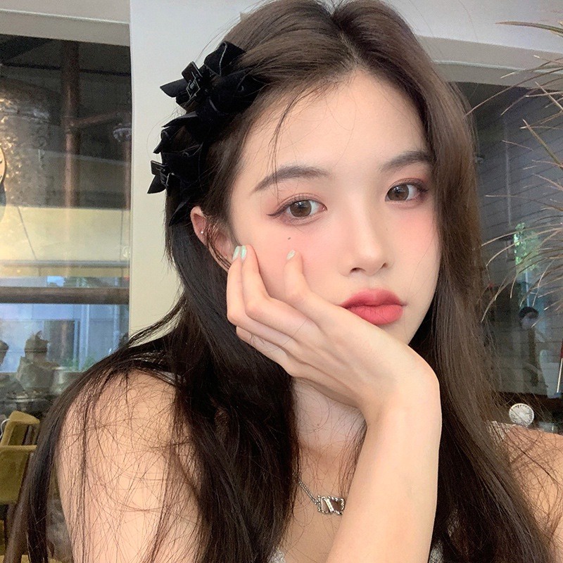 กิ๊บติดผม ผ้ากํามะหยี่ ประดับโบว์น่ารัก สไตล์เจ้าหญิง สําหรับเด็กผู้หญิง จํานวน 2 ชิ้น