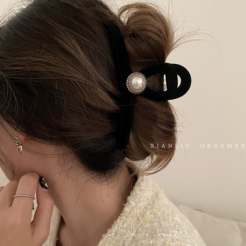 กิ๊บติดผม ผ้ากํามะหยี่ สีดํา สไตล์เกาหลี