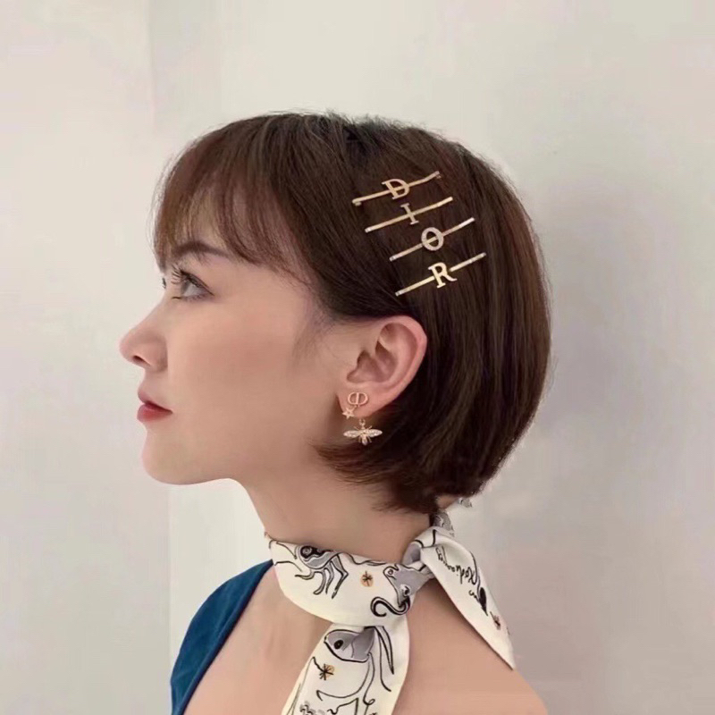 ต่างหู Dior เกรดVIP พร้อมกล่อง เกรดใช้สลับแท้ พร้อมส่ง สั่งในช้อปปี้เท่านั้น