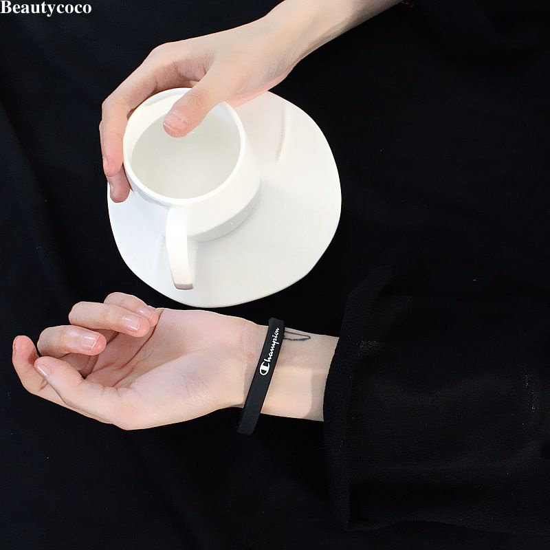 พร้อมส่ง- สร้อยข้อมือซิลิโคน กว้าง 8 มม. หลากสี สําหรับผู้ชาย และผู้หญิง