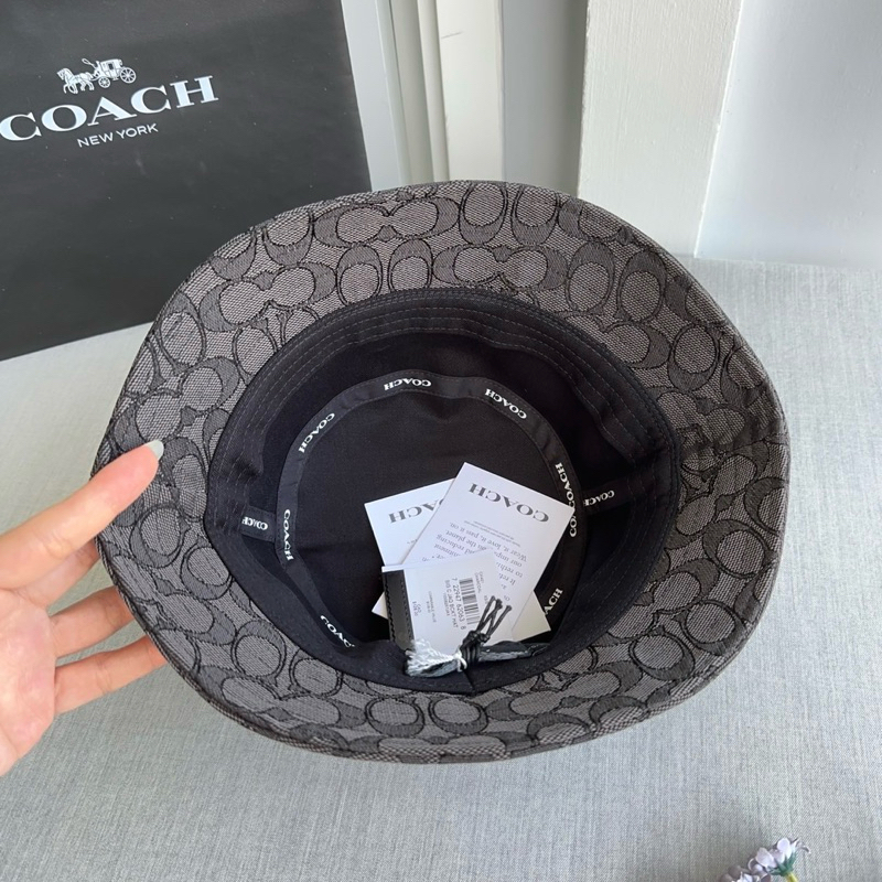พร้อมส่ง แท้ %  COACH Signature Jacquard Bucket Hat หมวก