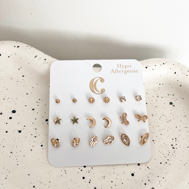 **พร้อมส่งจากร้านในไทย** C hypo Allergenic เซตสีทองแบบติดหูน่ารักๆ มินิมอล 9 คู่สุดคุ้ม  Price : 50 Baht / piece