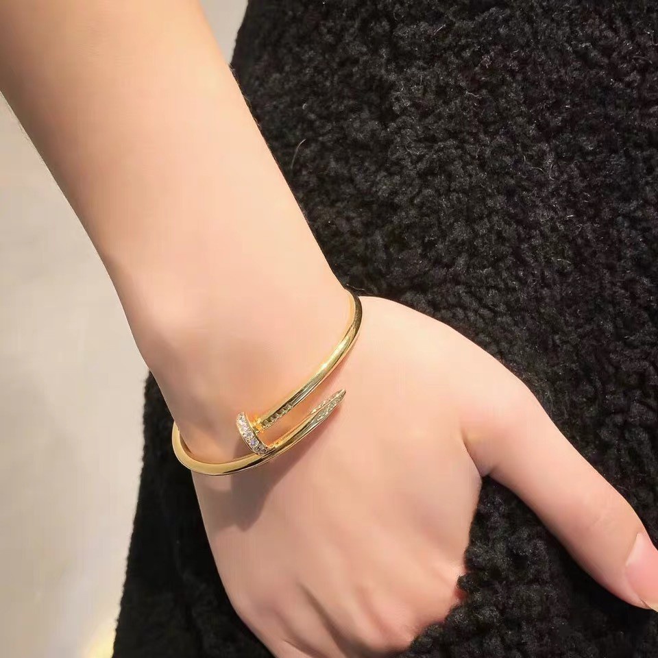 สร้อยข้อมือสเตนเลส ไทเทเนียม 18K สีโรสโกลด์ สําหรับของขวัญวันวาเลนไทน์