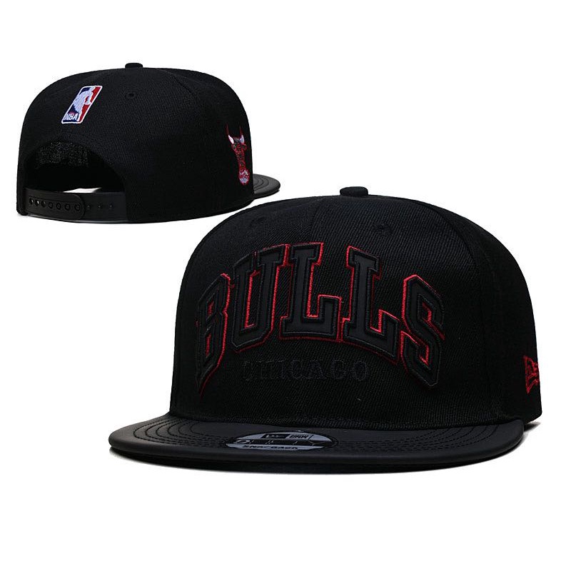 หมวกเบสบอล ป้ายโลโก้ NBA Chicago Bulls โลหะ ปรับได้ แฟชั่นคลาสสิก สําหรับผู้ชาย และผู้หญิง