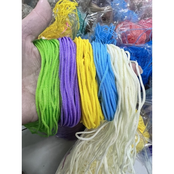 เชือกร่มสีพื้นคละะสี