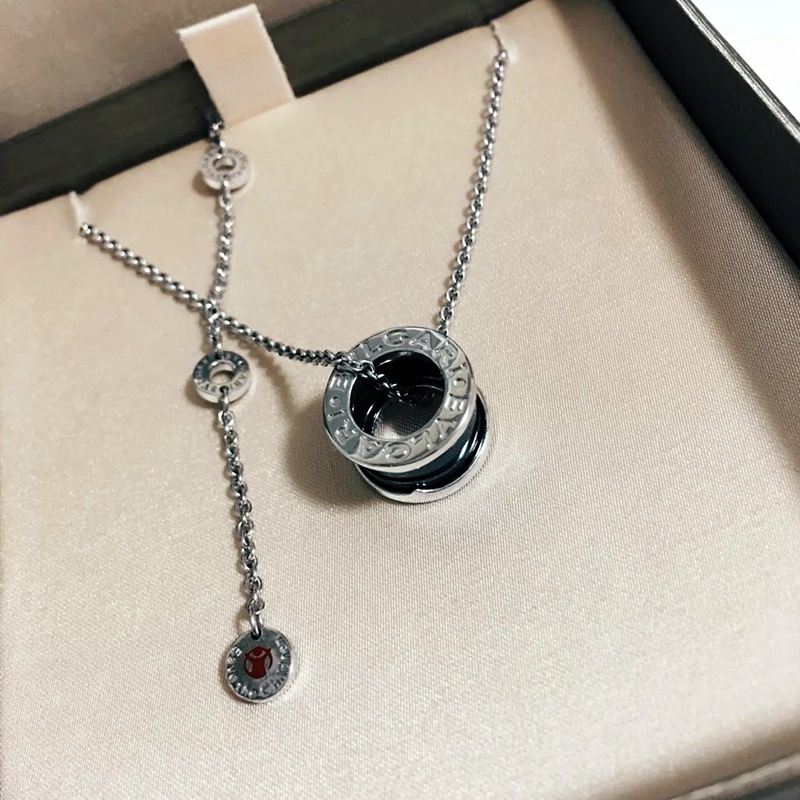 ใหม่ B.zero1 สร้อยคอ พร้อมจี้เซรามิค สีโรสโกลด์ 18 Kt พร้อมจี้ สีดํา 2022