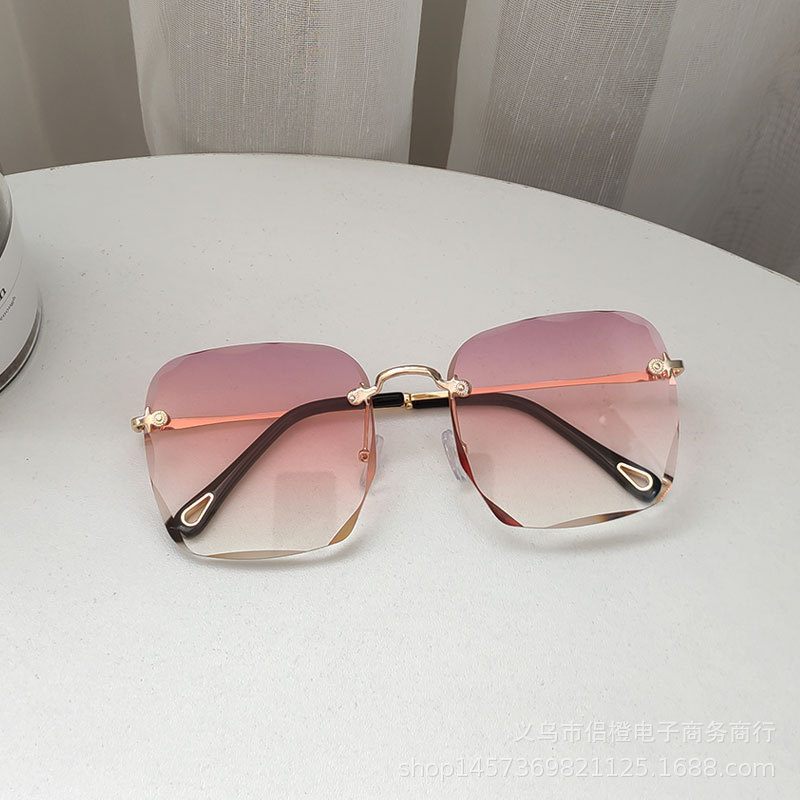 【JIUERBA】COD พร้อมสต็อก แว่นกันแดดทรงเหลี่ยมไร้กรอบสไตล์เกาหลีสำหรับผู้หญิง Korean Ulzzang Stylish Shades for women