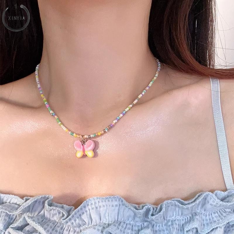 【เงินสดในการจัดส่ง】สร้อยคอลูกปัดหัวใจสีสันสดใส สร้อยคอลูกปัด ลายผีเสื้อ มิลเลนเนียม Y2k