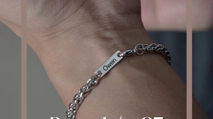 07-สร้อยข้อมือสแตนเลสสายโซ่สลักชื่อฟรี 07-สร้อยข้อมือสแตนเลสสายโซ่สลักชื่อฟรี