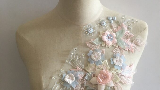 ผ้าลูกไม้ปักเลื่อมลายดอกไม้ 3D หลายสีสัน Diy สําหรับเย็บปักตกแต่งเสื้อผ้าเสื้อผ้า