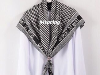 shawl ผ้าคลุมไหล่ซาติน ผ้าพันคอ ( ขนาด ไหญ่90*90ซม )(สินค้าพร้อมส่งที่ไทย)