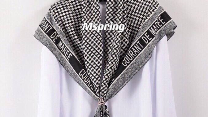 shawl ผ้าคลุมไหล่ซาติน ผ้าพันคอ ( ขนาด ไหญ่90*90ซม )(สินค้าพร้อมส่งที่ไทย)