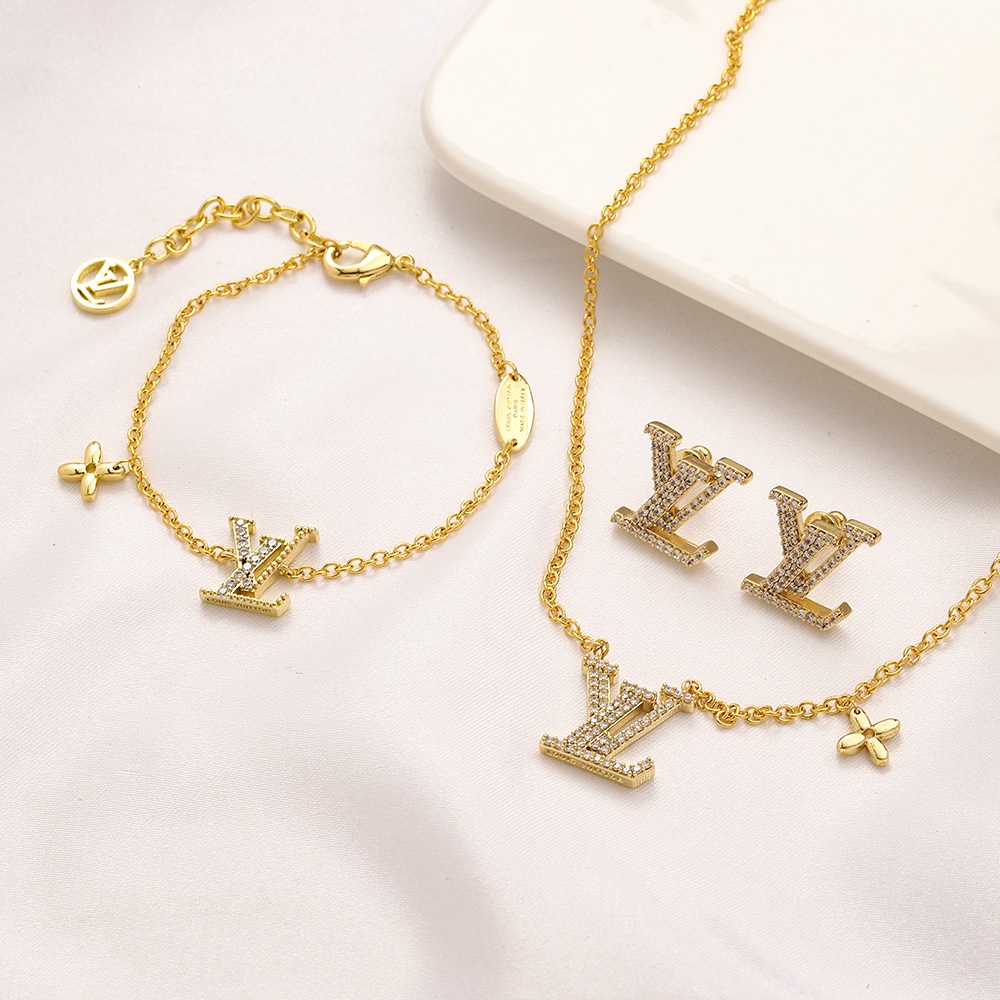 LOUIS VUITTON ต่างหูสตั๊ด เหล็กไทเทเนียม รูปโลโก้ตัวอักษร LV เครื่องประดับแฟชั่น สําหรับผู้หญิง