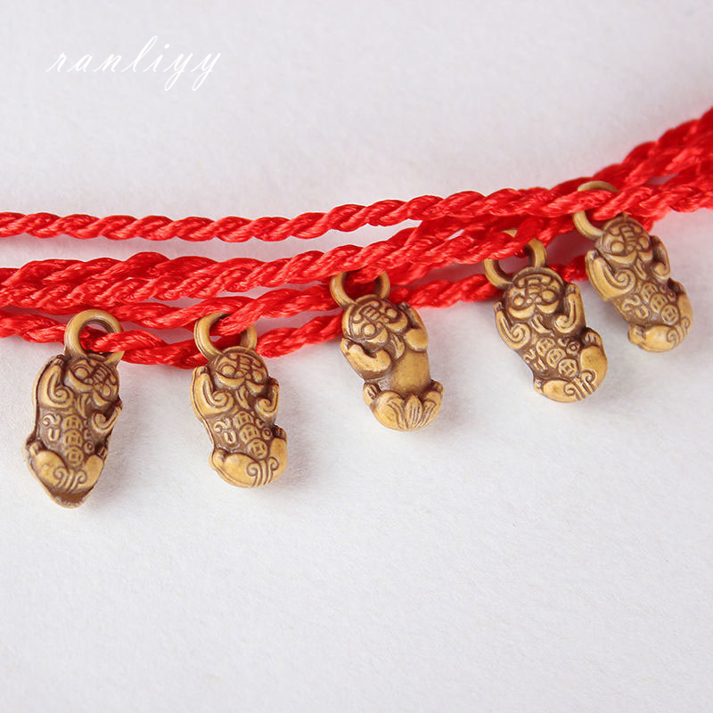 CODพร้อมส่ง1บาทสร้อยข้อมือเชือกสีแดงจี้ถั่วลิสงน่ารัก2023ใหม่ของแถมลูกค้าขายส่ง-Ranliyy