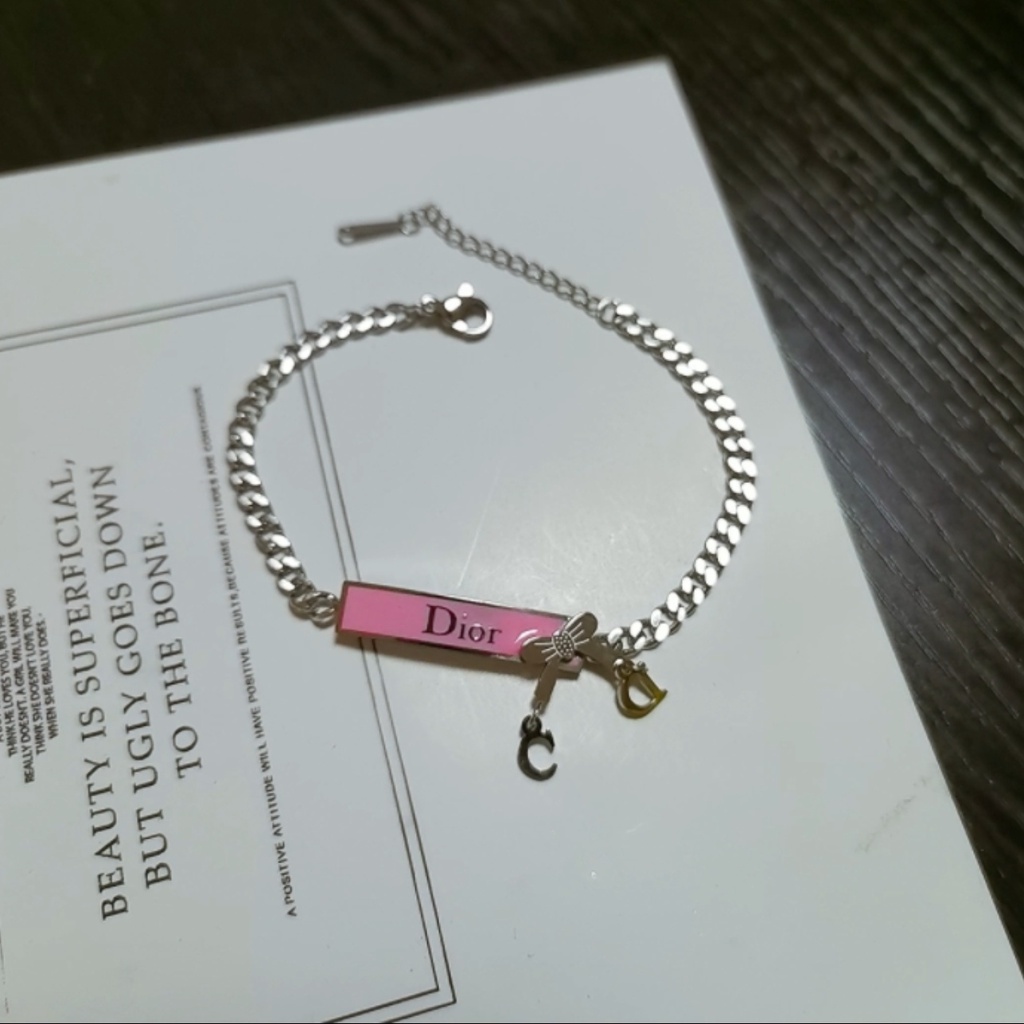 Diorss สร้อยข้อมือ จี้ตัวอักษร สีทอง สไตล์คลาสสิก เรโทร อเนกประสงค์