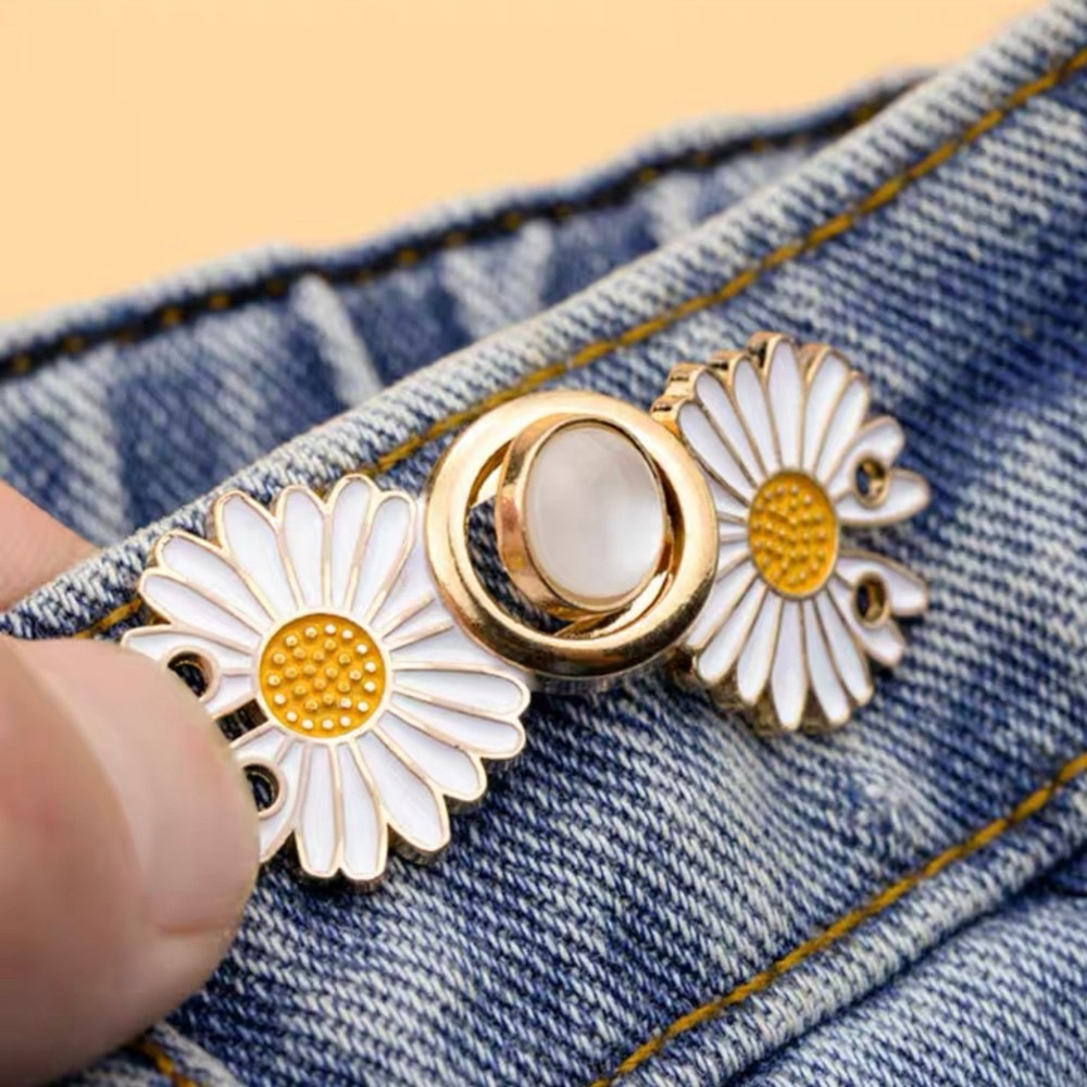 Fashion พร้อมส่งจากไทย กระดุมปรับเอว กระชับเอว กระโปรงกางเกง ลายดอกเดซี่ แบบเย็บ Q-161