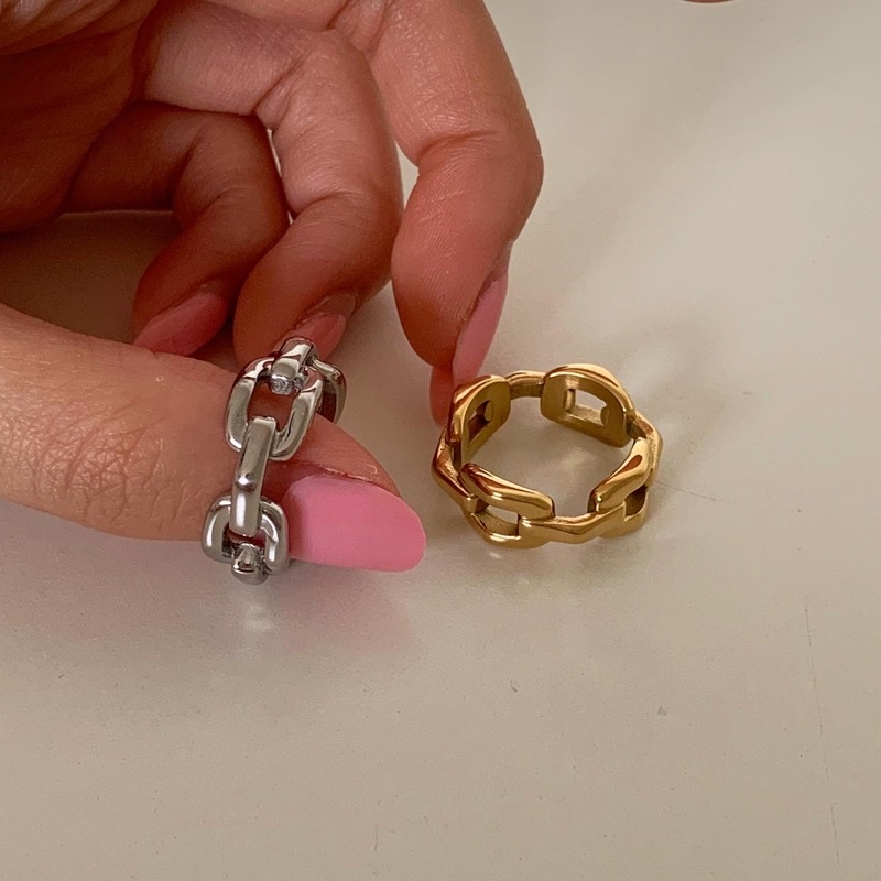 HER OBJECTIVE_HER ROCK CHAIN RING