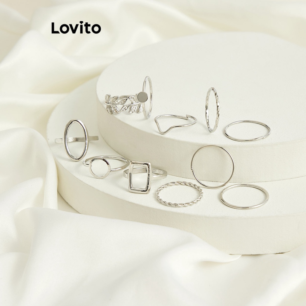 Lovito เซ็ตแหวนผู้หญิง แบบโลหะ ลายชนเผ่า สไตล์ลำลอง 11 ชิ้น L63AD034 (สีทอง/ สีเงิน)