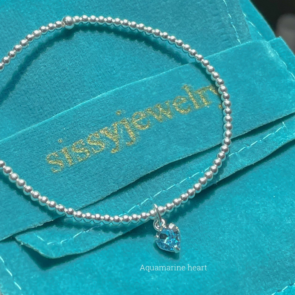SissyJewelry // ข้อมือเงินแท้ รุ่นเอ็นยืด จี้พลอยหัวใจ Swarovski 5mm