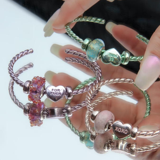 Sterling Silver Twisted Bangle  กำไลเงินแท้