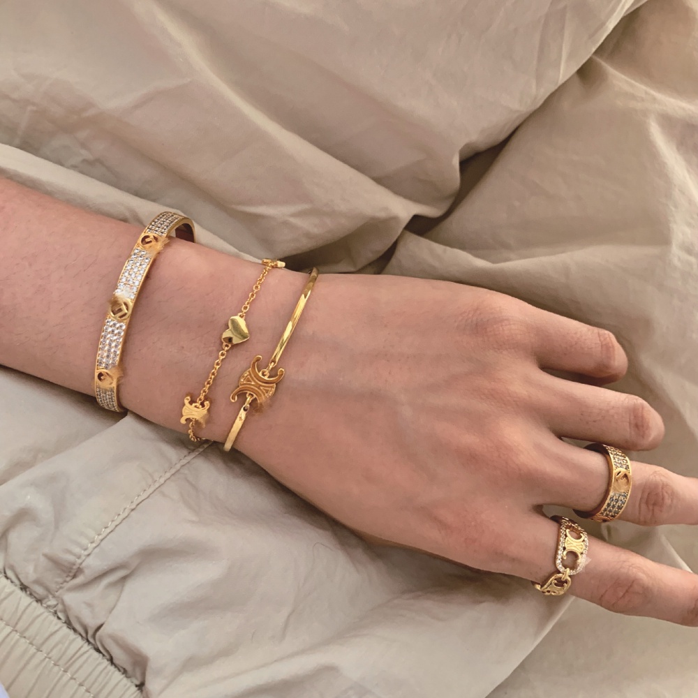 Xiya สร้อยข้อมือไทเทเนียม เหล็ก จี้รูปหัวใจ ดาว สไตล์เรโทร