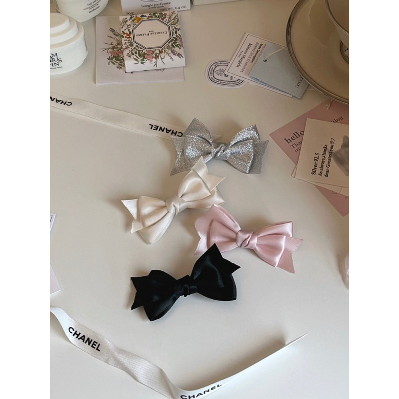 blinkgirl 〰️ 10.10 new arrivals  พร้อมส่ง   hair clips  กิ๊บติดผมโบว์ ได้ 2 ชิ้นน้า