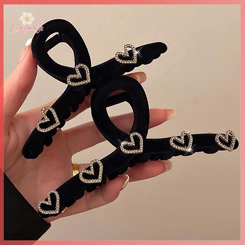Luckybabys> ความรัก พลอยเทียม พรีเมี่ยม สีดํา คลิป Flocking ที่คาดผม กิ๊บติดผม ขนาดใหญ่ หางม้าสูง กระทะ กิ๊บหนีบผม เครื่องประดับผม หญิง ใหม่” /></a></p>
<p><a href=