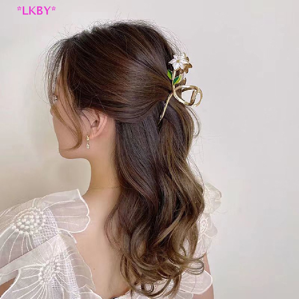 Luckybabys> ใหม่ ผู้หญิง โลหะ กรงเล็บผม หรูหรา ทอง ดอกไม้ กิ๊บติดผม ปิ่นปักผม ปู ที่คาดผมหางม้า กิ๊บติดผม เครื่องประดับผม ใหม่” /></a></p>
<p><a href=