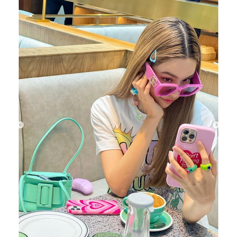 กิ๊บติดผม กิ๊บวินเทจ ดาว ยุค90   1 แผง 5 อัน ( คละสี )