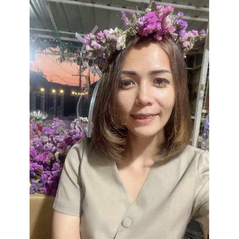 มงกุฎดอกไม้แห้ง  พร้อมส่ง ดอกสแตติส ที่ใส่หัววงกลม ปัจฉิม ของขวัญวันจบ
