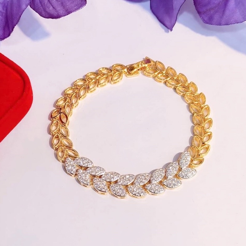 สร้อยข้อมือใบไม้เพชร น้ำหนัก2สลึง ยาว7นิ้ว สร้อยข้อมือเพชร 0359 ทองชุบ ทองปลอม