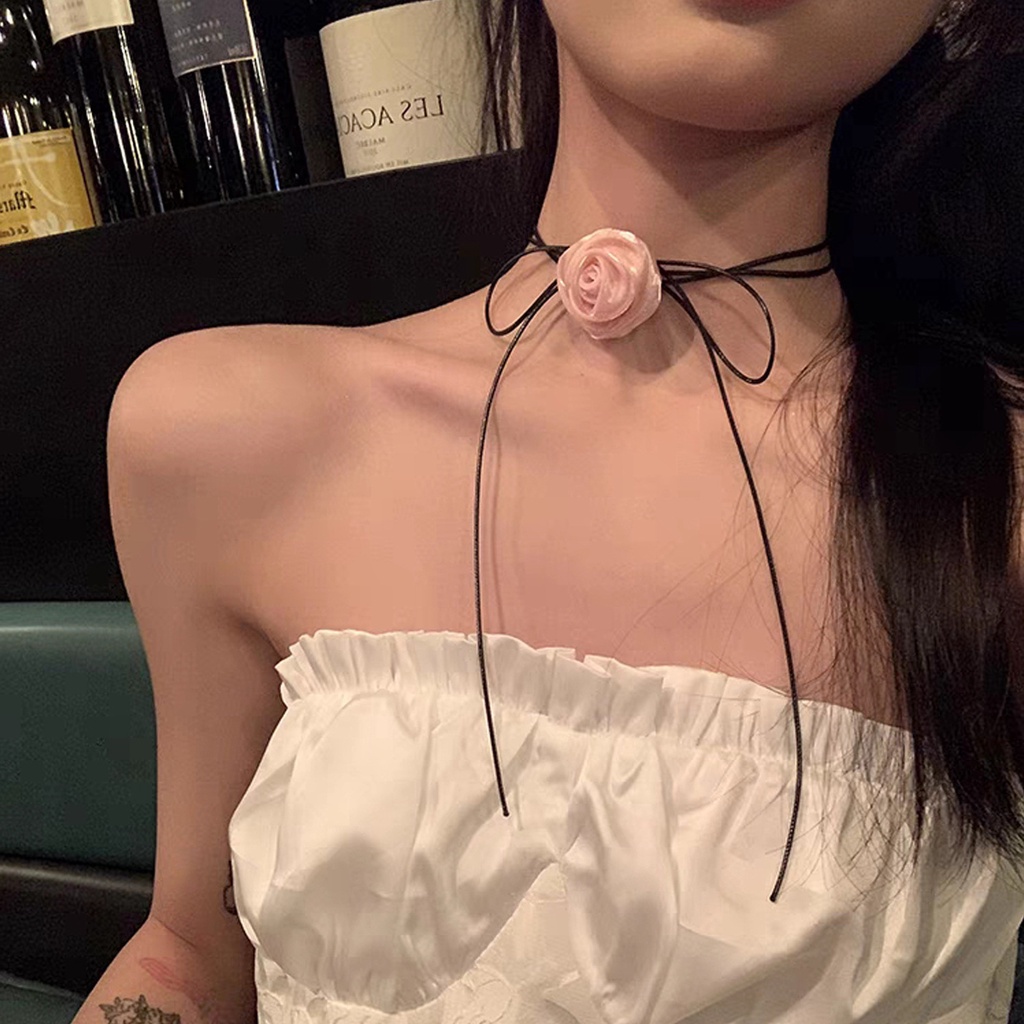 สร้อยคอโชคเกอร์ สายโซ่ จี้รูปดอกกุหลาบ ประดับโบว์ สไตล์หวาน สําหรับผู้หญิง