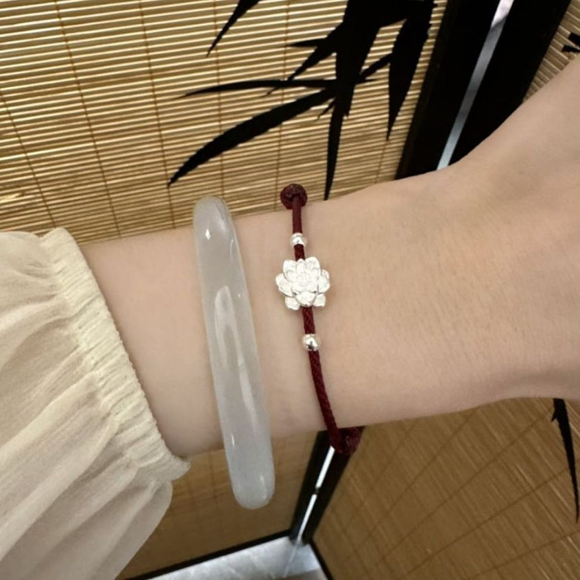 เครื่องประดับ สร้อยข้อมือ เชือกสาน โลหะผสม รูปดอกบัว แฟชั่นสําหรับผู้หญิง