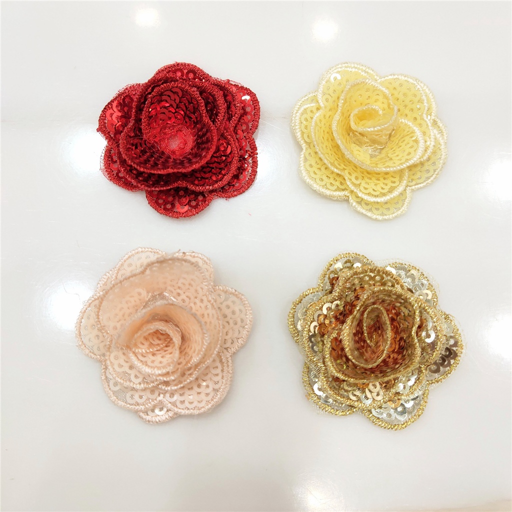 แผ่นแพทช์ ปักเลื่อม รูปดอกไม้ 3D ขนาดเล็ก 4 ซม. แฮนด์เมด DIY สําหรับตกแต่งชุดแต่งงาน