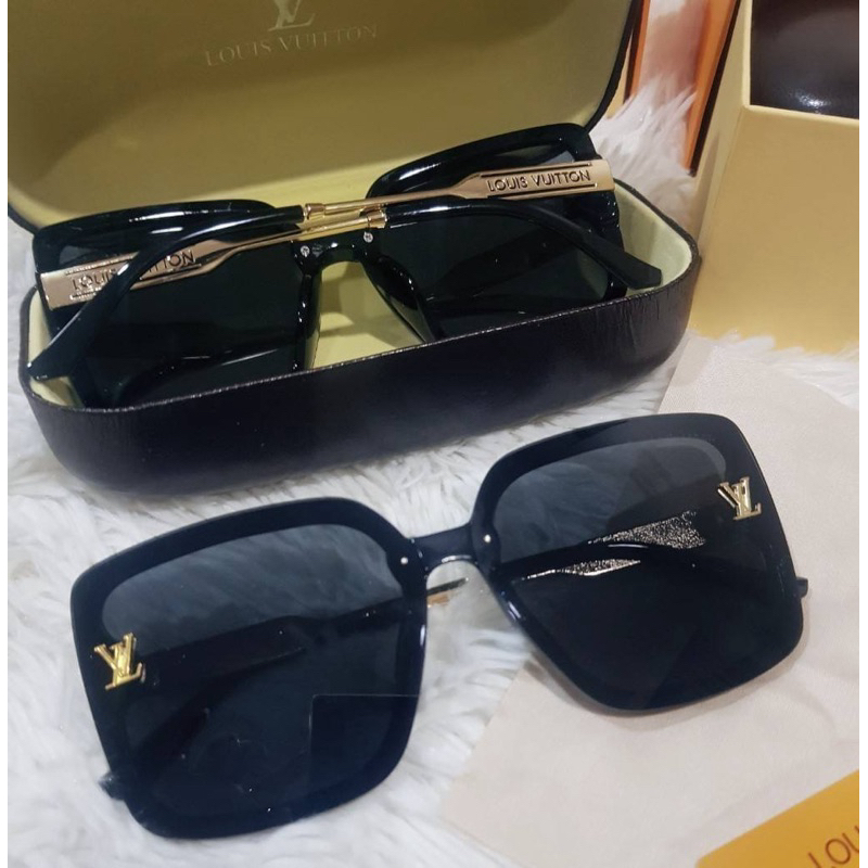 แว่น LV ทรงเหลี่ยม!! รุ่นนี้ปั้ม เลเซอร์ LV ทุกจุดดด  ตัวแว่นวัสดุพลาสติก PU