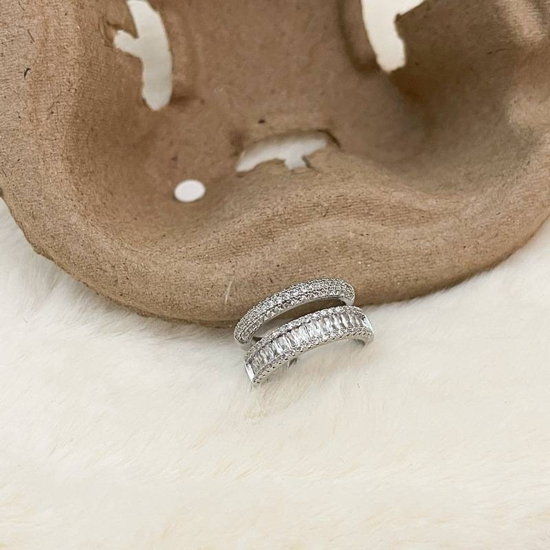 แหวนเพชร แถวคู่  White gold plated copper cubic zirconia