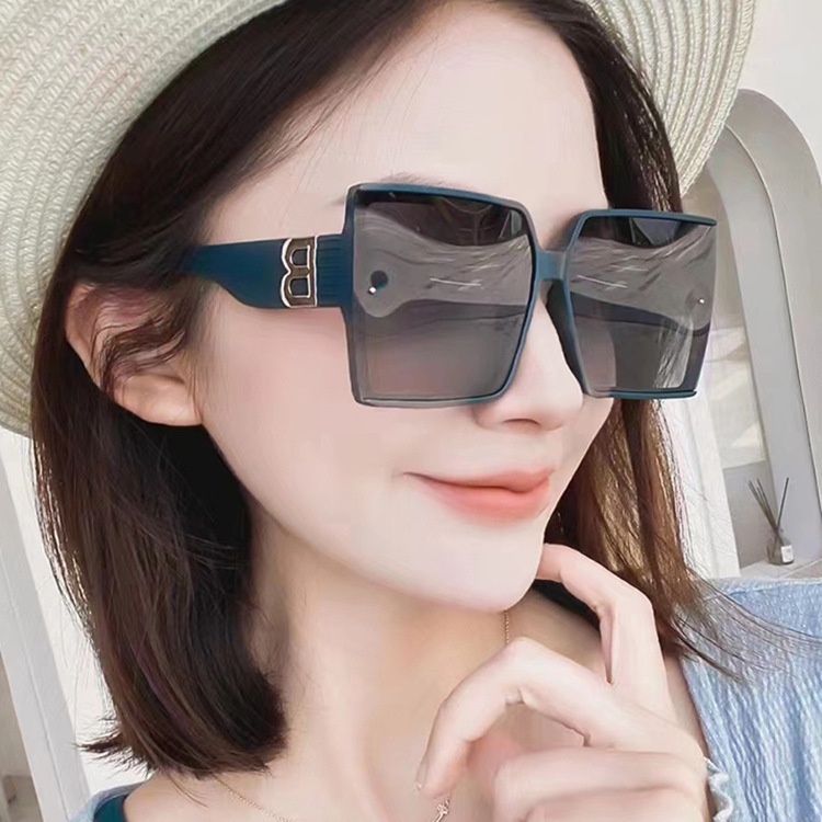 ใหม่ แว่นตากันแดดแฟชั่น ทรงสี่เหลี่ยม ลายตัวอักษร B สีฟ้า สําหรับผู้ชาย และผู้หญิง